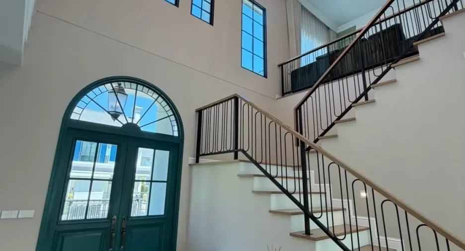For rent 4 bedrooms house in Saphan Sung, Bangkok