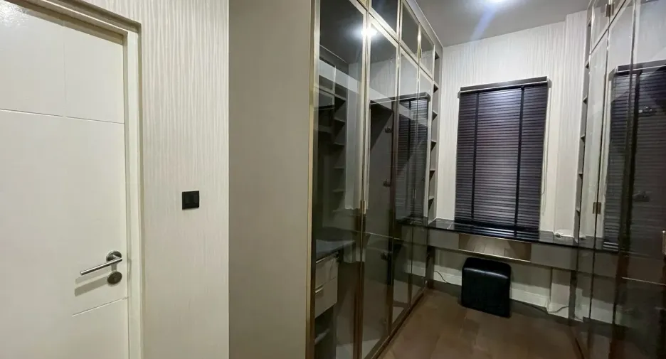 出租 4 卧室 独立屋 在 Bang Kapi, 曼谷
