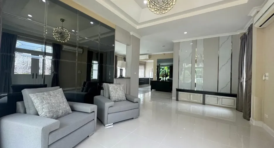 For rent 3 bedrooms house in Prawet, Bangkok