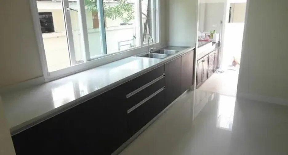 For rent 3 bedrooms house in Prawet, Bangkok