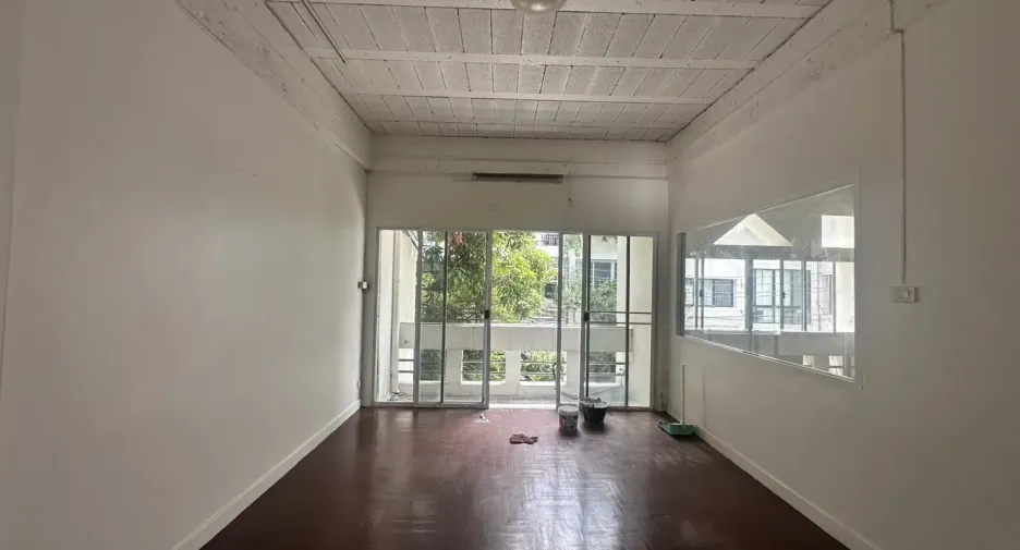 For rent 4 ベッドルーム office in Hua Hin, Prachuap Khiri Khan