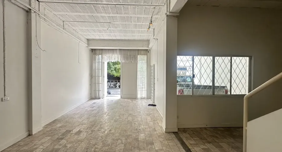 For rent 4 ベッドルーム office in Hua Hin, Prachuap Khiri Khan