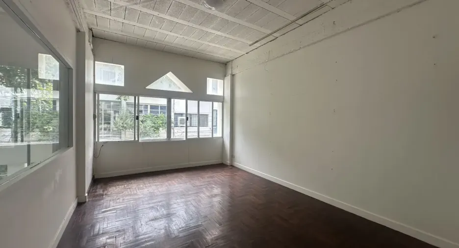 For rent 4 ベッドルーム office in Hua Hin, Prachuap Khiri Khan
