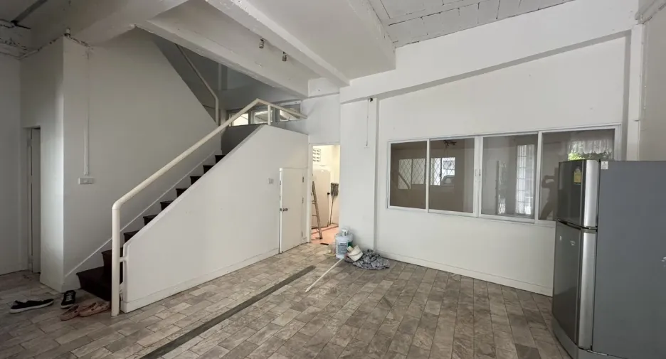 For rent 4 ベッドルーム office in Hua Hin, Prachuap Khiri Khan