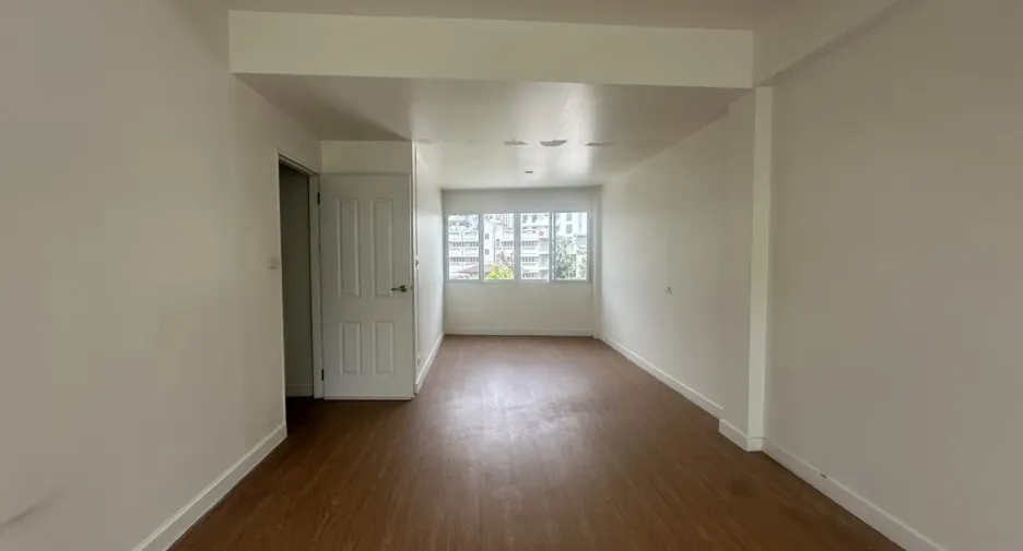 For rent 4 ベッドルーム office in Hua Hin, Prachuap Khiri Khan