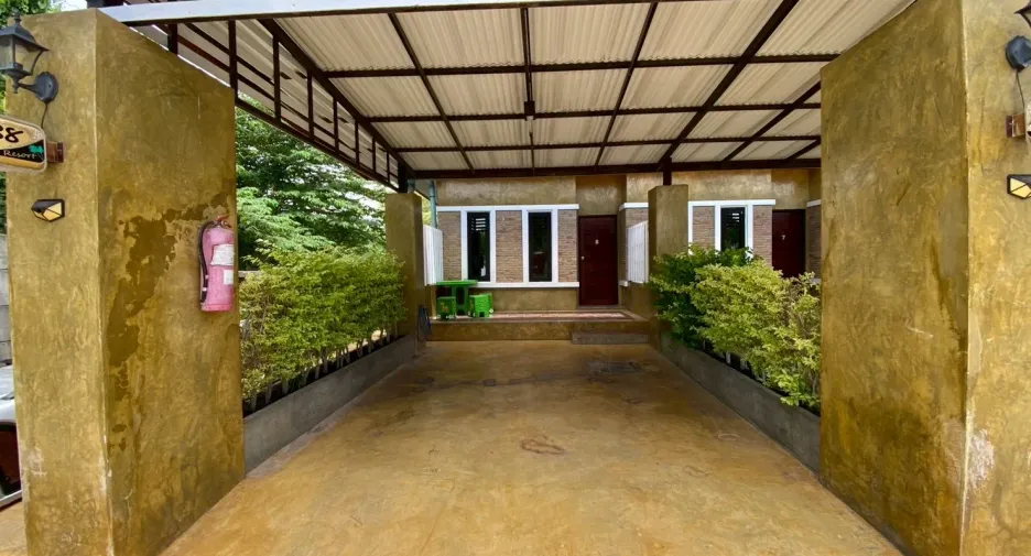 À vendre 16 chambres hôtel à Pran Buri, Prachuap Khiri Khan