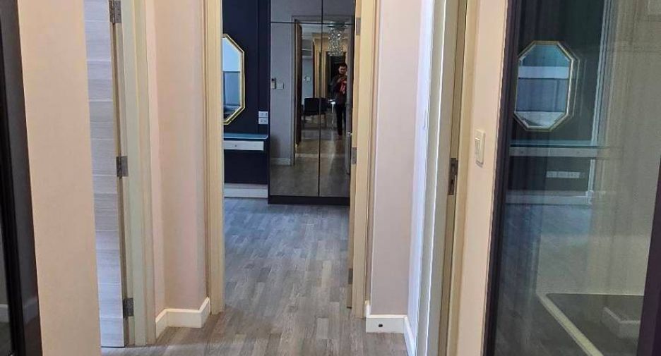 For sale 2 bedrooms condo in Sathon, Bangkok
