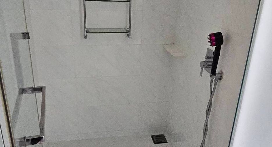 For sale 2 bedrooms condo in Sathon, Bangkok