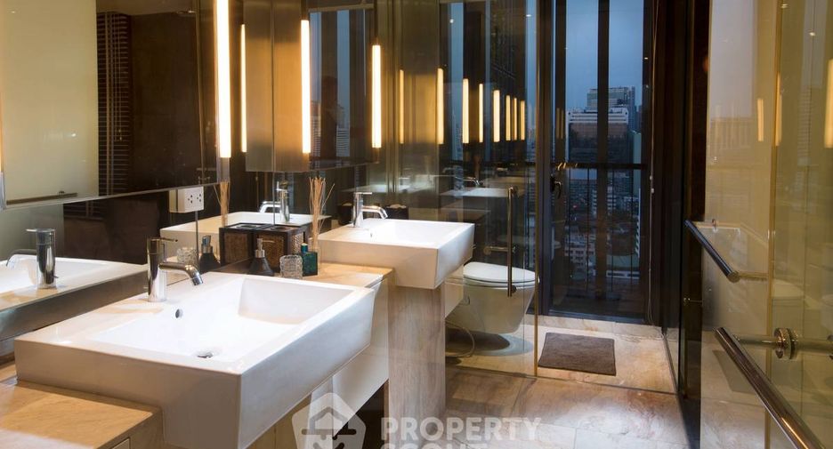 Condo en alquiler de 3 habitaciones en Sathon, Bangkok