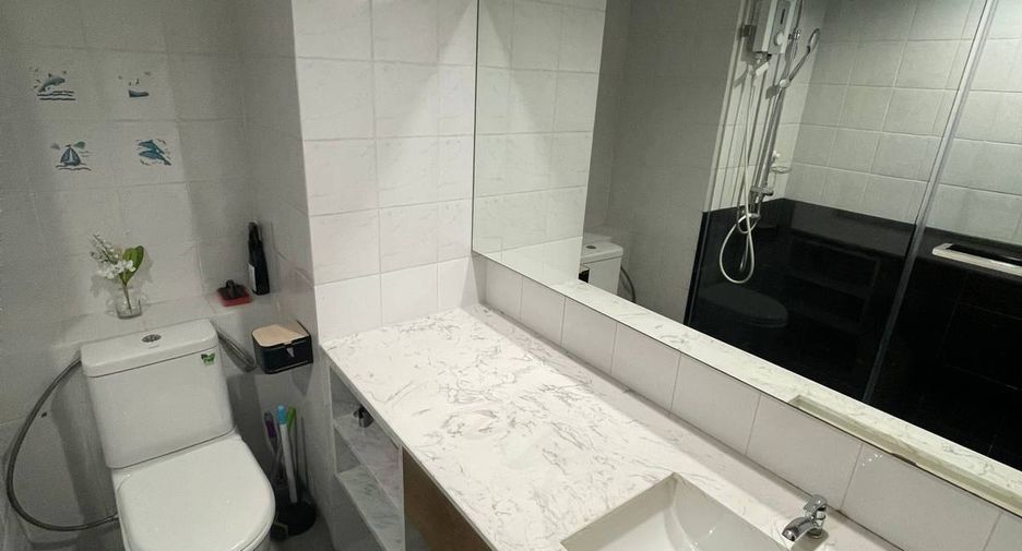 For sale 2 bedrooms condo in Phra Khanong, Bangkok