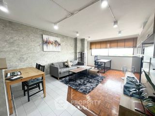 出售 2 卧室 公寓 在 Phra Khanong, 曼谷