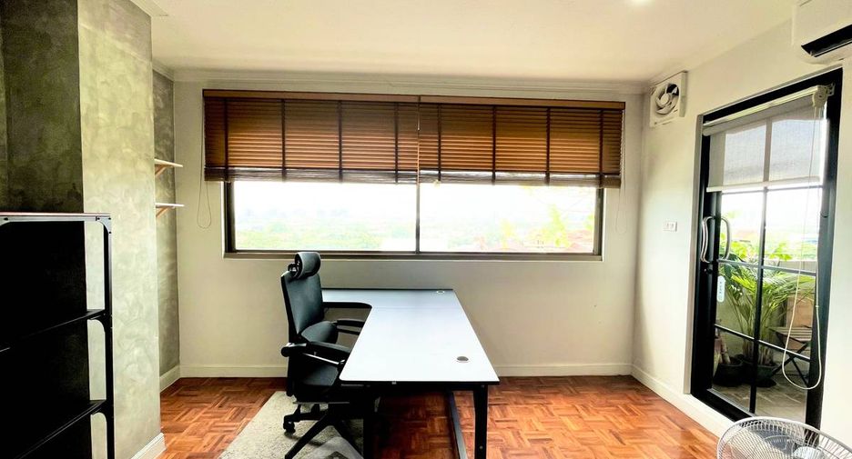 For sale 2 bedrooms condo in Phra Khanong, Bangkok
