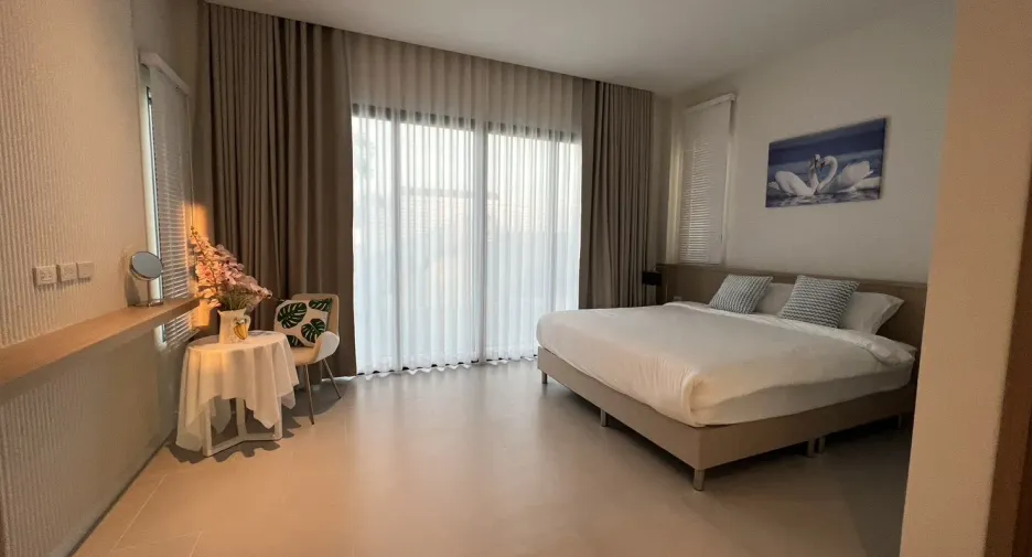 For rent 4 bedrooms villa in Hua Hin, Prachuap Khiri Khan
