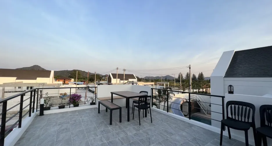 For rent 4 bedrooms villa in Hua Hin, Prachuap Khiri Khan