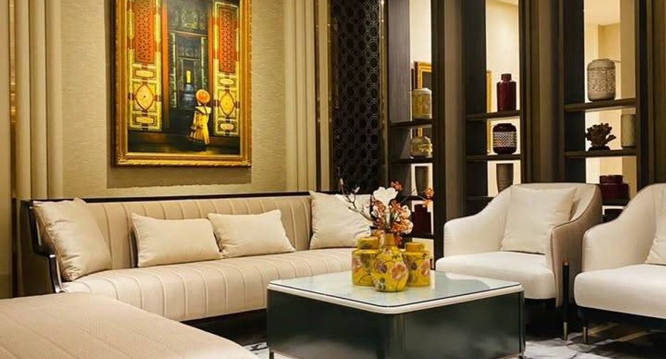 Condo en alquiler y en venta de 6 habitaciones en Khlong San, Bangkok