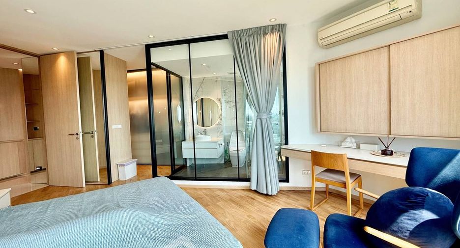 For sale 3 bedrooms condo in Yan Nawa, Bangkok