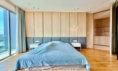 Condo en venta de 3 habitaciones en Yan Nawa, Bangkok