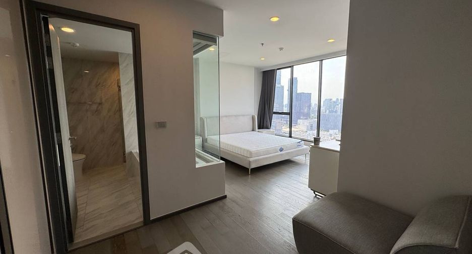 À louer 3 chambres condo à Khlong Toei, Bangkok