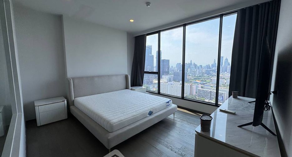 À louer 3 chambres condo à Khlong Toei, Bangkok