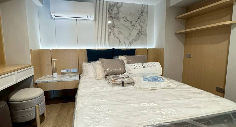 Wohnung zur Miete mit 2 Zimmer in Bang Rak, Bangkok