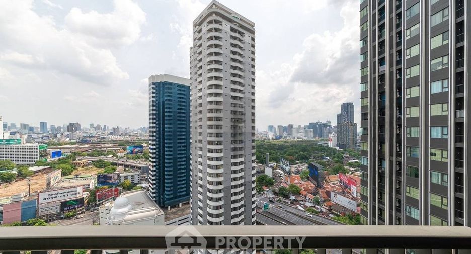 Wohnung zur Miete mit 2 Zimmer in Pathum Wan, Bangkok