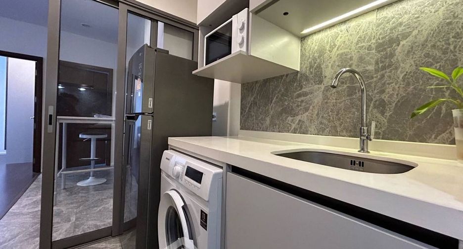 For rent 2 bedrooms condo in Bang Na, Bangkok