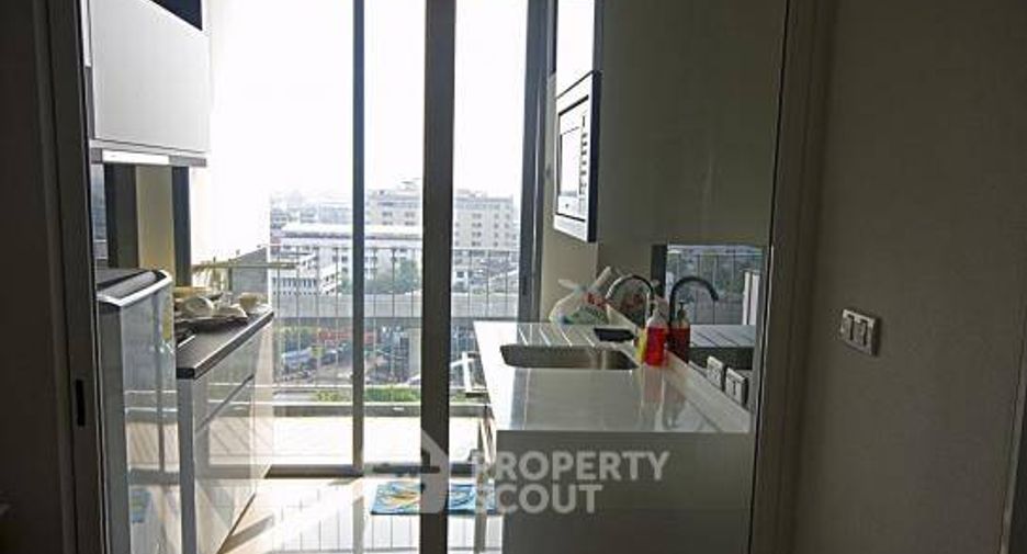 Продажа 1 кровать кондо в Пхра Кханонг, Бангкок
