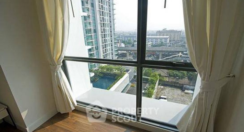 Продажа 1 кровать кондо в Пхра Кханонг, Бангкок