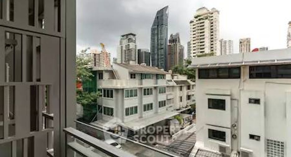 For rent and for sale 1 bed condo in Watthana, Bangkok