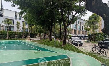 Reihenhaus zum Kauf mit 4 Zimmer in Suan Luang, Bangkok