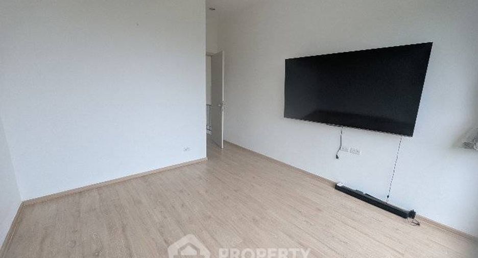 Reihenhaus zum Kauf mit 4 Zimmer in Suan Luang, Bangkok