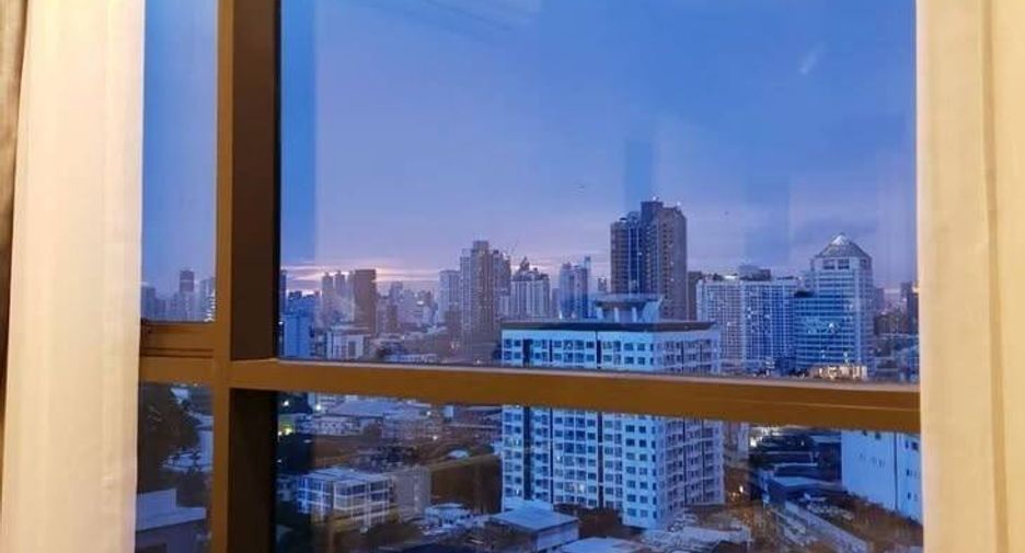 Wohnung zum Kauf mit 1 Zimmer in Khlong Toei, Bangkok