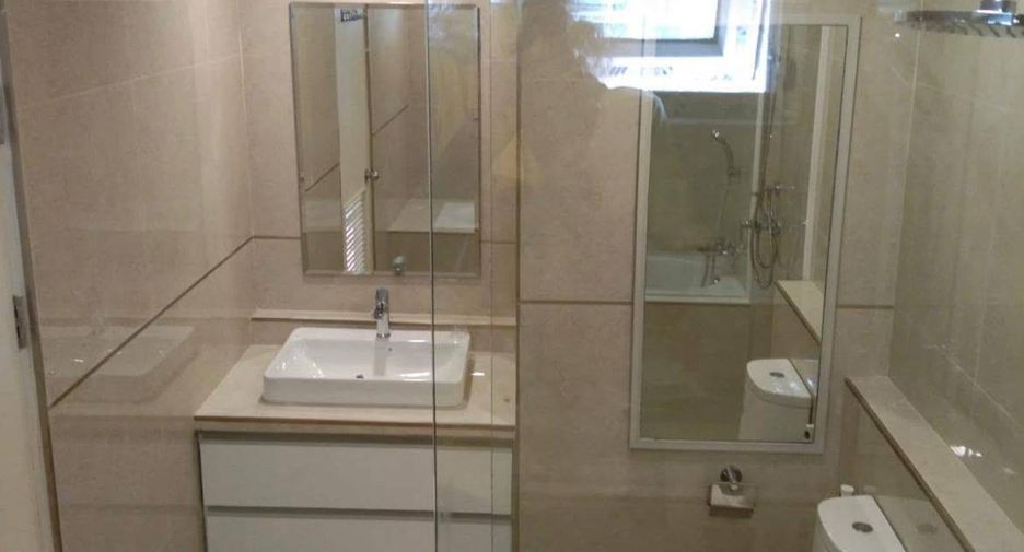 À vendre 3 chambres condo à Watthana, Bangkok