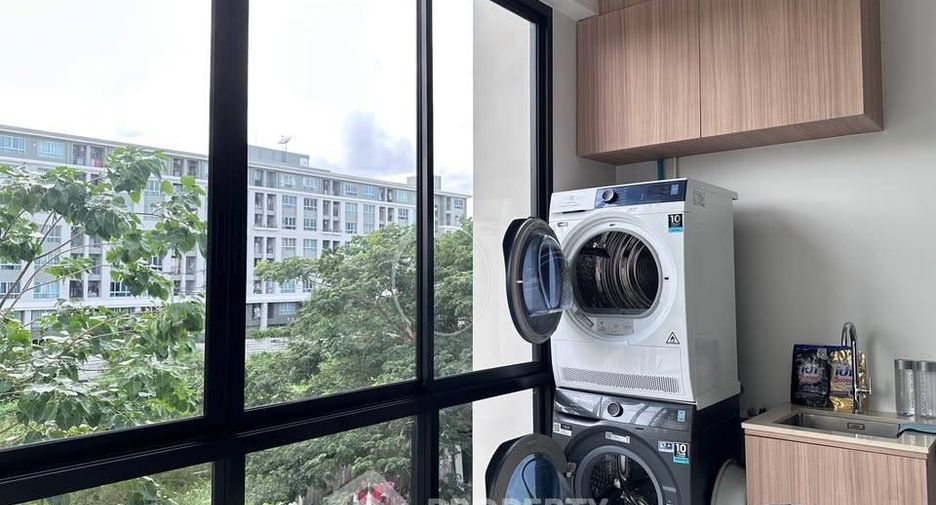 For sale 3 bedrooms townhouse in Yan Nawa, Bangkok