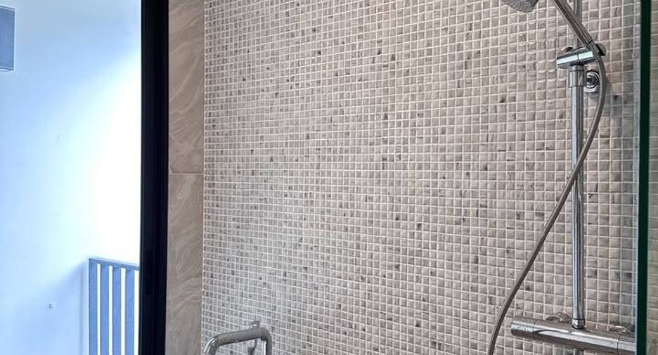 For sale 3 bedrooms townhouse in Yan Nawa, Bangkok