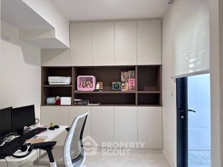 For sale 3 bedrooms townhouse in Yan Nawa, Bangkok