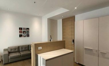 Apartamento en alquiler y en venta de 1 habitaciones en Pathum Wan, Bangkok