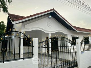 For sale 2 ベッドルーム house in Bang Lamung, Chonburi