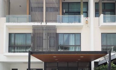 For sale 3 bedrooms townhouse in Khan Na Yao, Bangkok