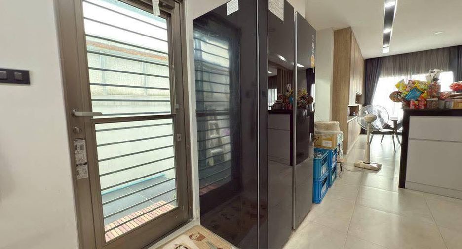 For sale 3 bedrooms house in East Pattaya, Pattaya
