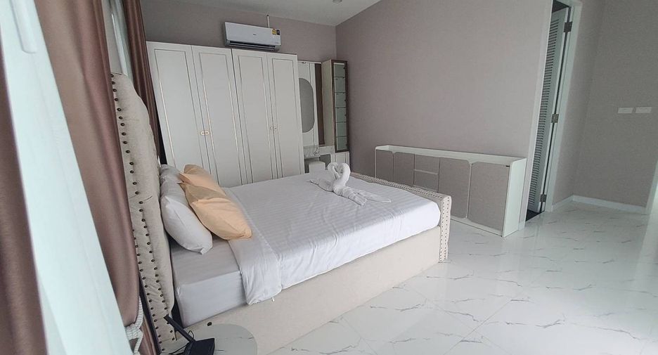 For rent 4 bedrooms villa in Hua Hin, Prachuap Khiri Khan
