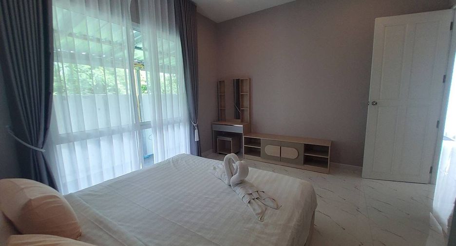 For rent 4 bedrooms villa in Hua Hin, Prachuap Khiri Khan