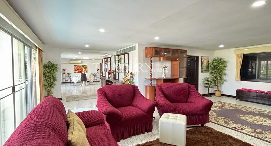 For sale 2 bedrooms condo in Sattahip, Chonburi