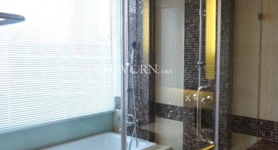 For sale 2 bedrooms condo in Pratumnak, Pattaya