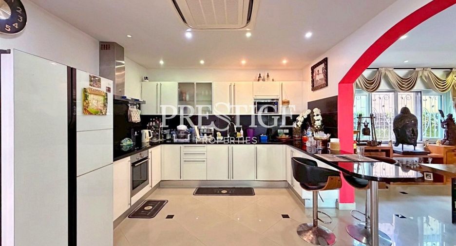 For sale 2 bedrooms house in Jomtien, Pattaya