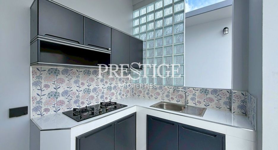 For rent 5 bedrooms house in Bang Lamung, Chonburi