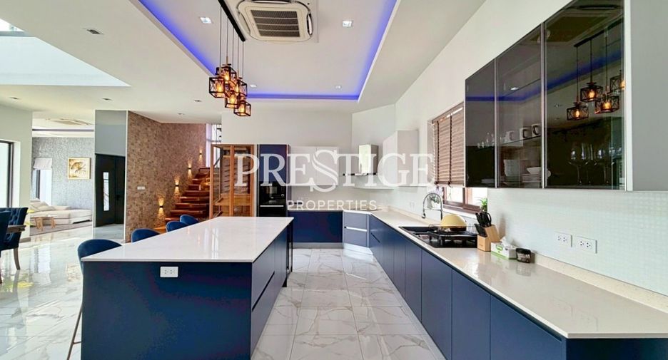 For rent 5 bedrooms house in Bang Lamung, Chonburi