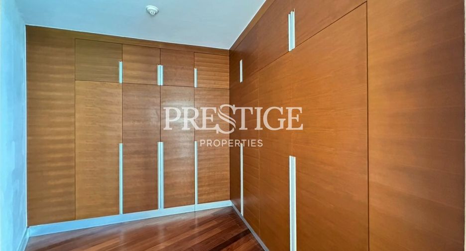 For sale 4 bedrooms condo in North Pattaya, Pattaya
