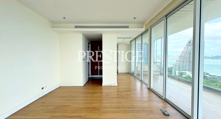 For sale 4 bedrooms condo in North Pattaya, Pattaya