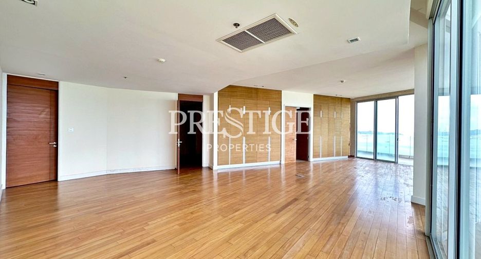 For sale 4 bedrooms condo in North Pattaya, Pattaya